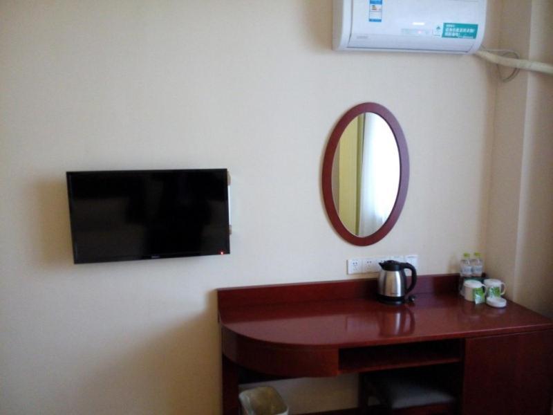 Greentree Inn Beijing Yanqing District Gaota Road Express Hotel Екстериор снимка